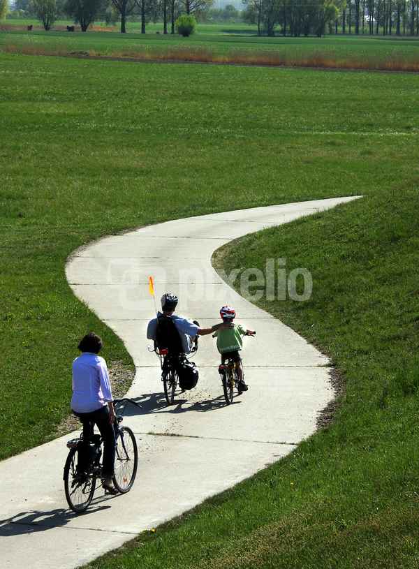 Familie in S-Kurve