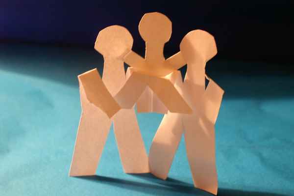 Papierkette - Familie mit 1 Kind/2