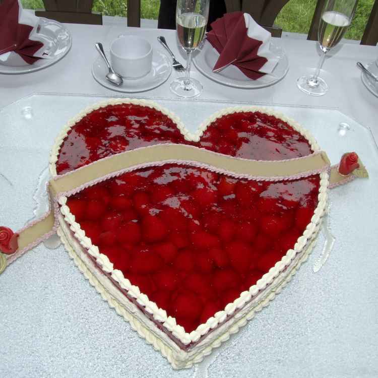 hochzeitstorte