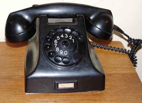 Telefon mit Wählscheibe