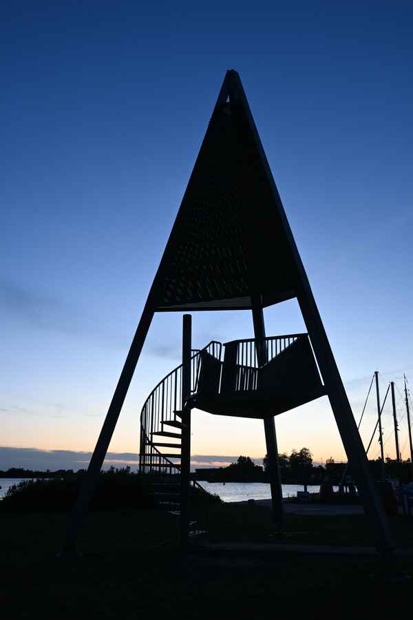 Aussichtsturm im Ferienpark von Lauwersoog
