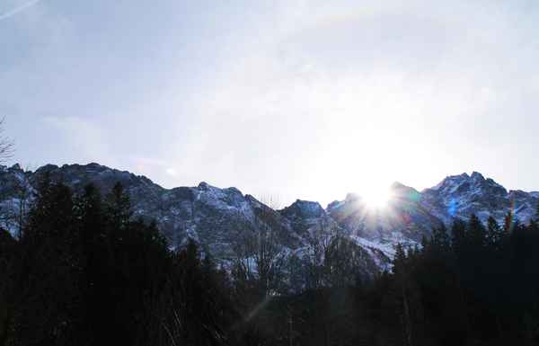 Mittagssonne über der Zugspitze 03