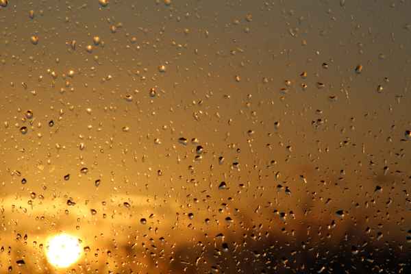 Regen bei Sonnenschein