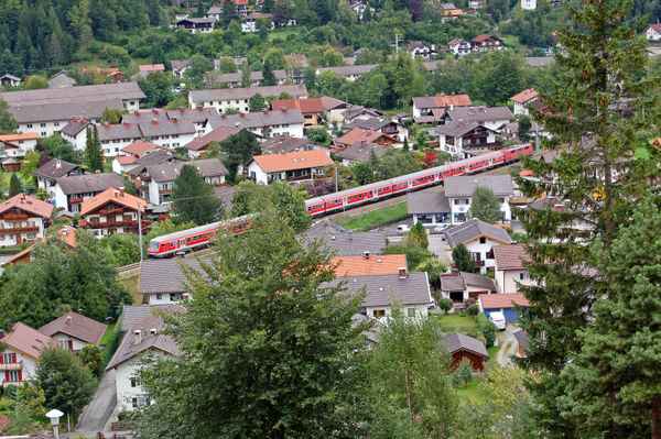 Blick aufs verregnete Mittenwald