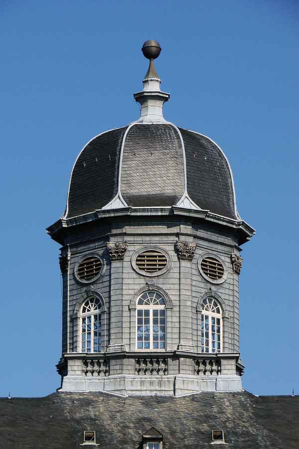 Schloss Bensberg zu Bergisch Gladbach, Dach-Turm