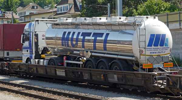 Mutti fährt Bahn