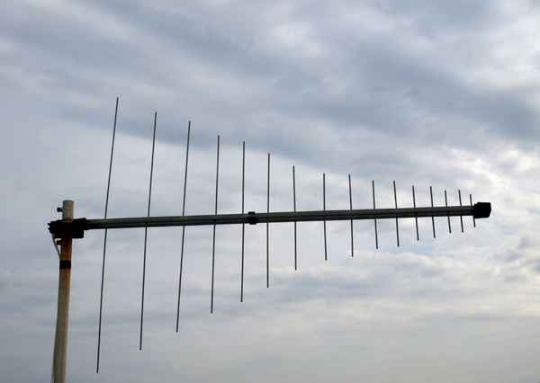 Antenne auf dem Dach