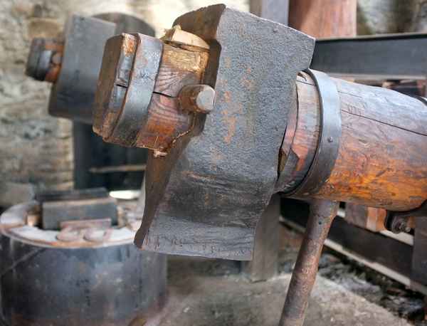 Hammerkopf eines Schwanzhammerwerkes