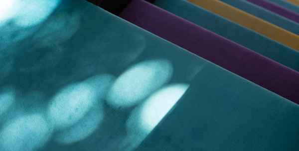 Teppichboden-Farbspiel