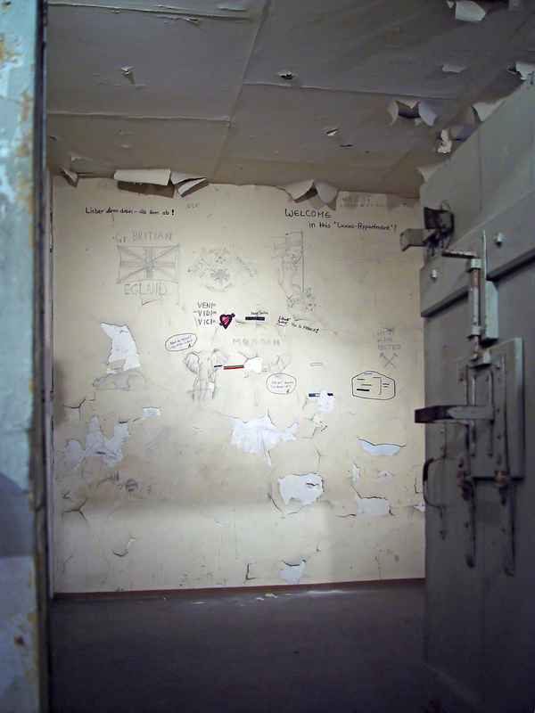 Gefängniszelle