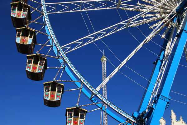 Sonnige Oktoberfest-Impressionen 01