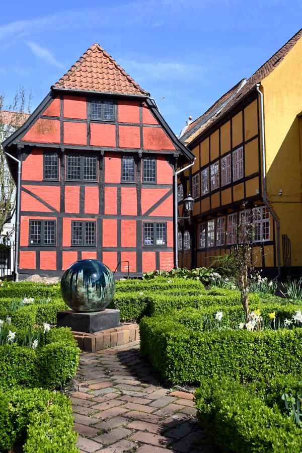 Klostergarten und die alten H&auml;user in Kolding