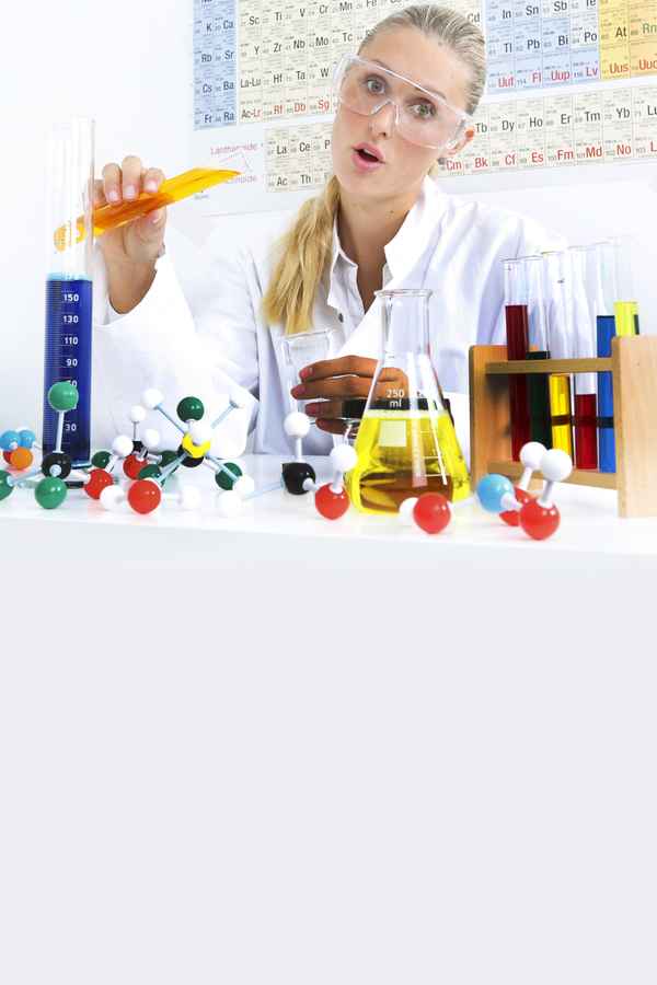 Chemikerin (mit whitespace)