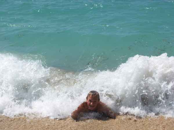 aus dem Meer aufgetaucht am Nusa Dua Beach / Bali