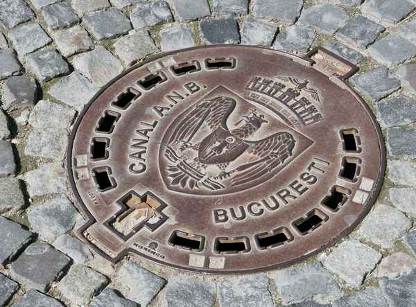 Mit Wappen und Inschrift