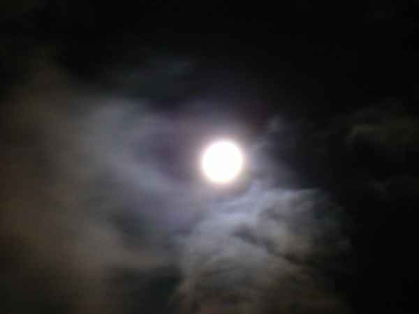 Mond IV