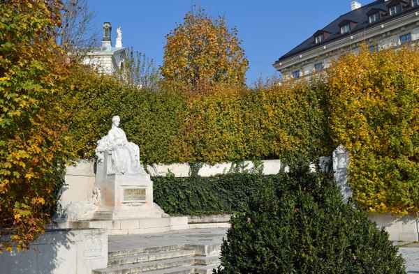 Kaiserin Elisabeth-Denkmal, Volksgarten Wien