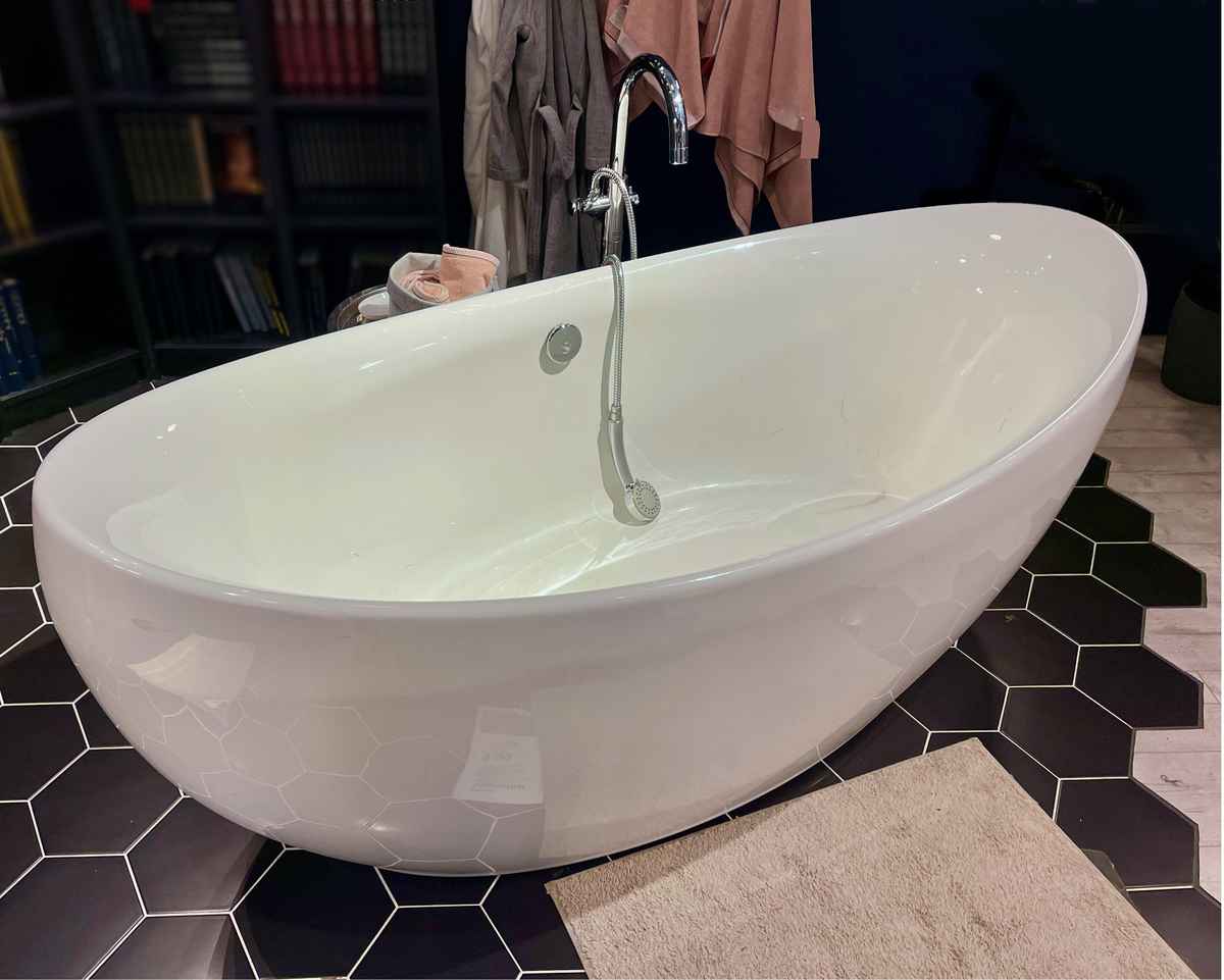 Moderne Badewanne