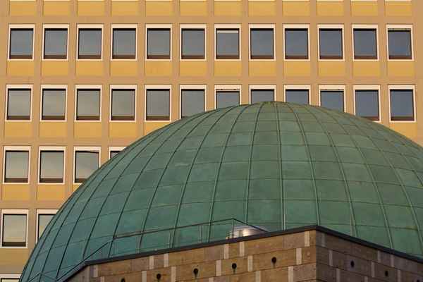 Das Runde im Eckigen