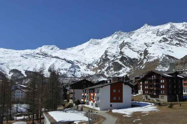 Saas-Fee inmitten der Hochalpen