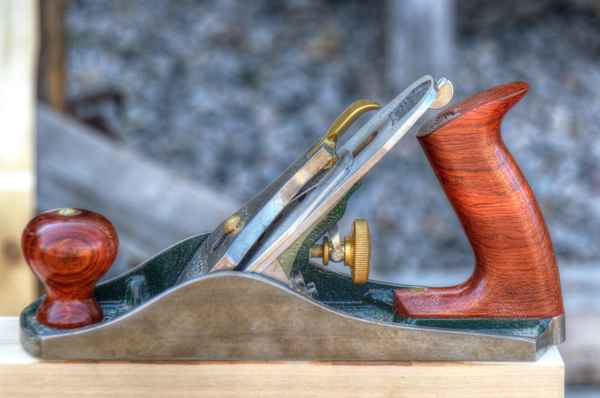 Bankhobel eines Schiffbauers