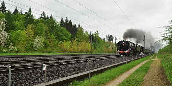 Bluestfahrt mit Nostalgiedampfzug