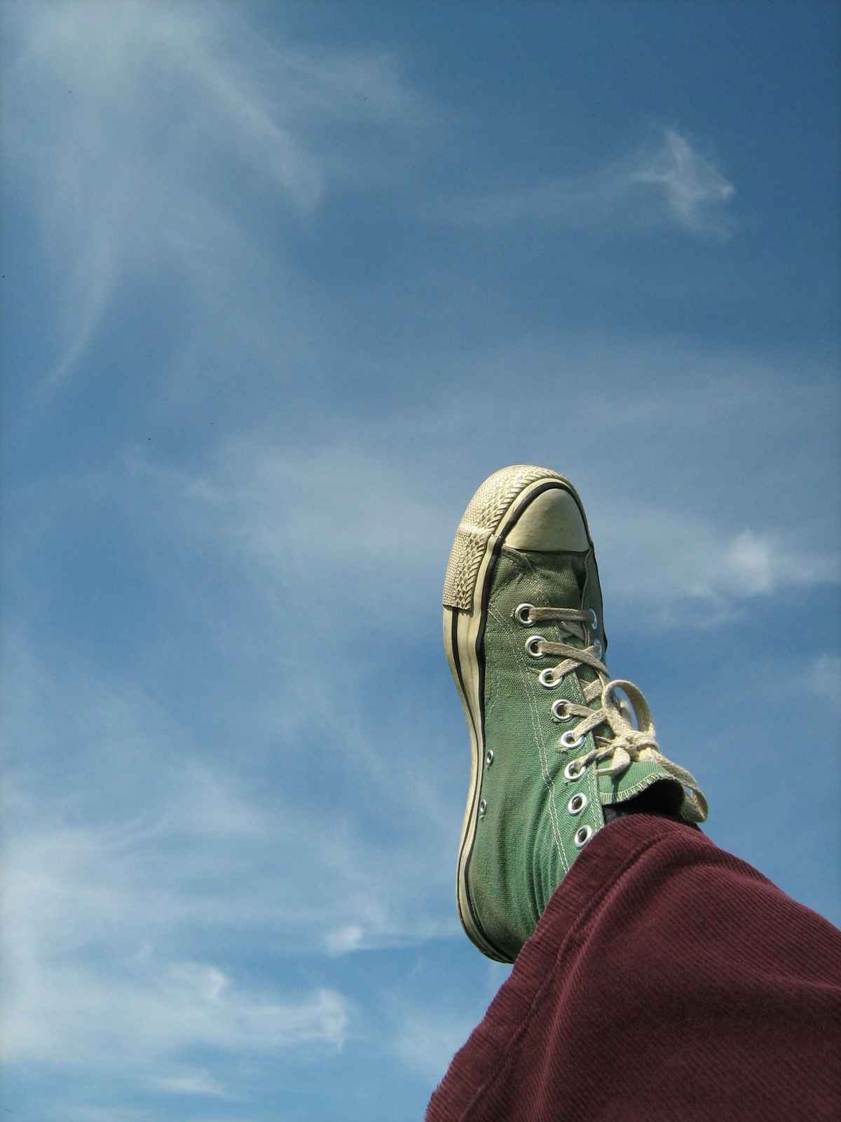 Grün. Lila. Himmelblau.