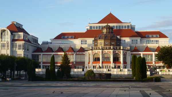 Hotel Sheraton in Sopot. Wellnesbereich und Restaurant
