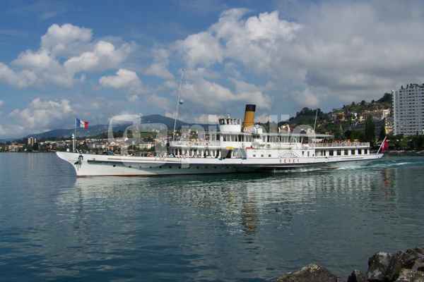 Ausflugsdampfer