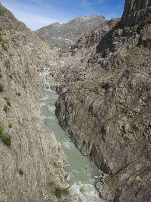 Die Massaschlucht / 6