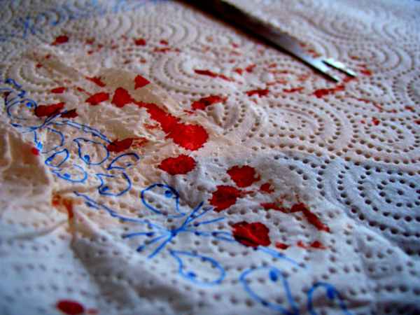 Blut 1/3..