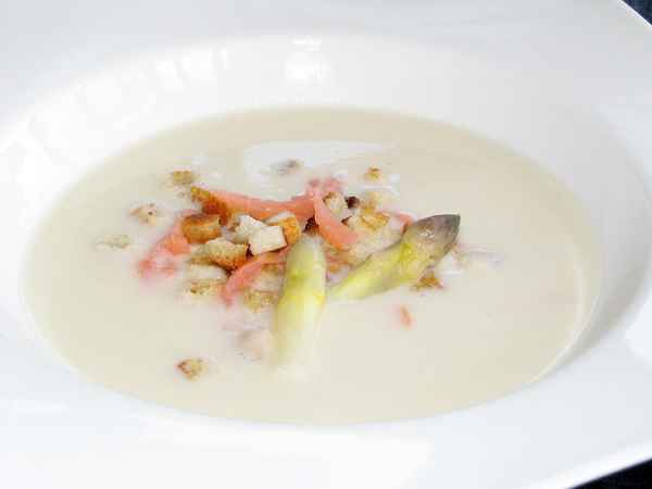 Spargelzeit: Spargelcremesüppchen 02