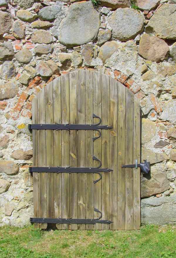 Sietower Kirche - Turmtür