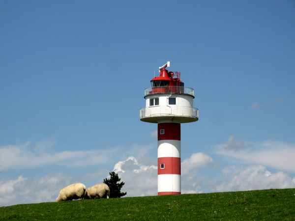 Leuchtturm auf dem Weg nach Glückstadt