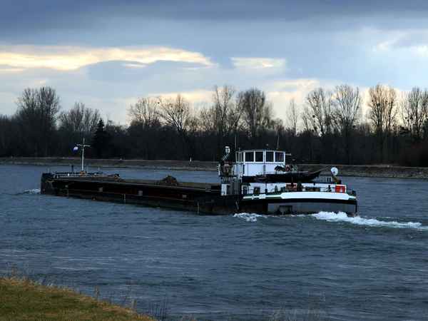 Binnenschiff