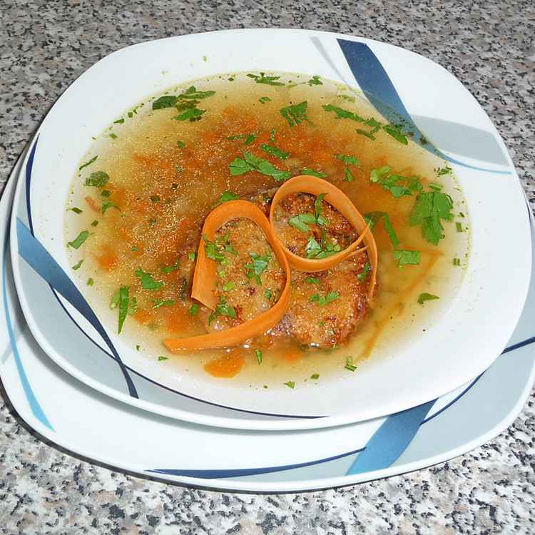 Kaspressknödelsuppe