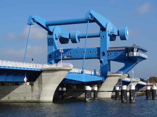 Wolgast, Klappbrücke