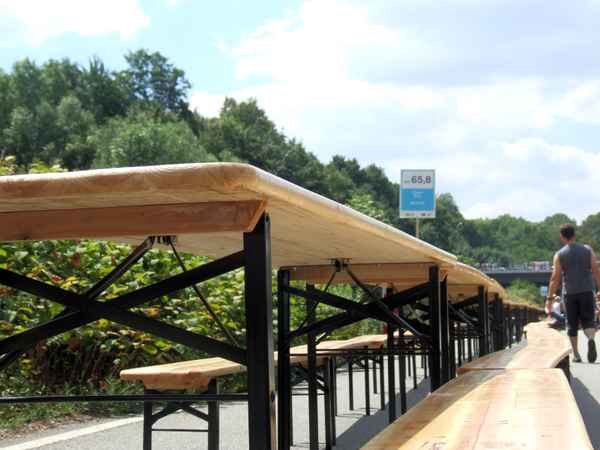 A40 Längste Tafel der Welt