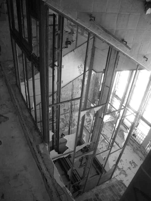 Aufzugsschacht in der Chirurgie