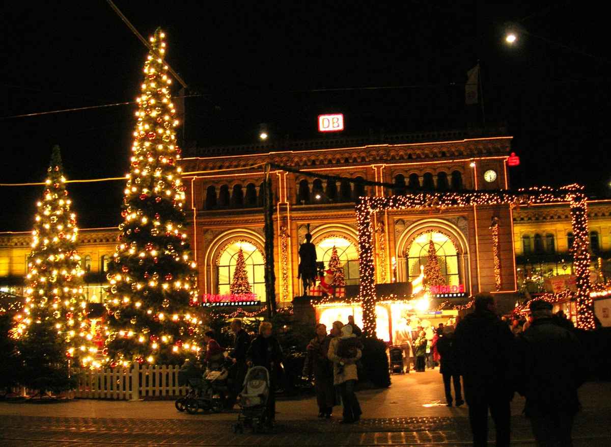 Advent in Hannover - Vor dem Hauptbahnhof