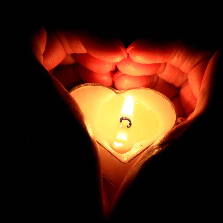 LICHT IN DER DUNKELHEIT II