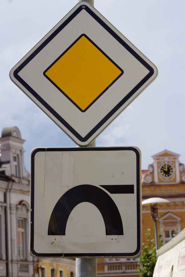 Wende der Vorfahrtsstraße