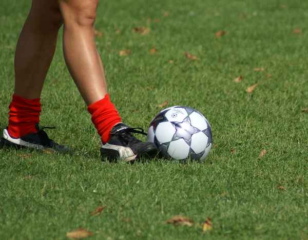 Fußballer mit roten Socken 2