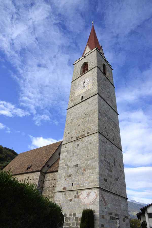 Lana. Pfarrkirche Maria Himmelfahrt.