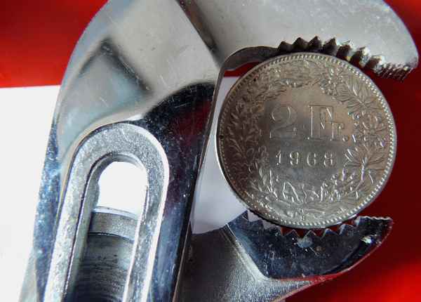 Schweizer Franken unter Druck ...