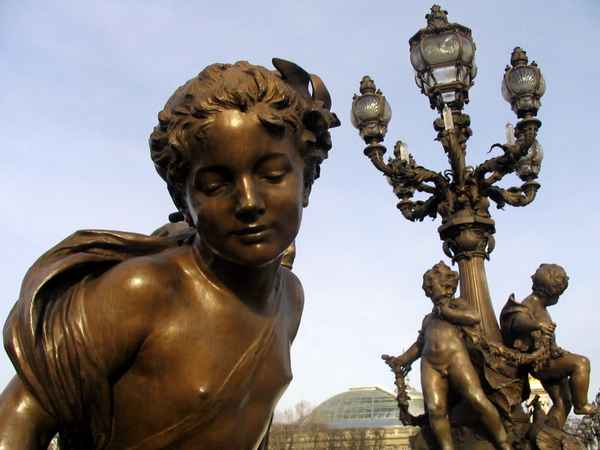 Statue à Paris