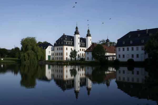 Wasserspiegelung am Schloß Blankenhain