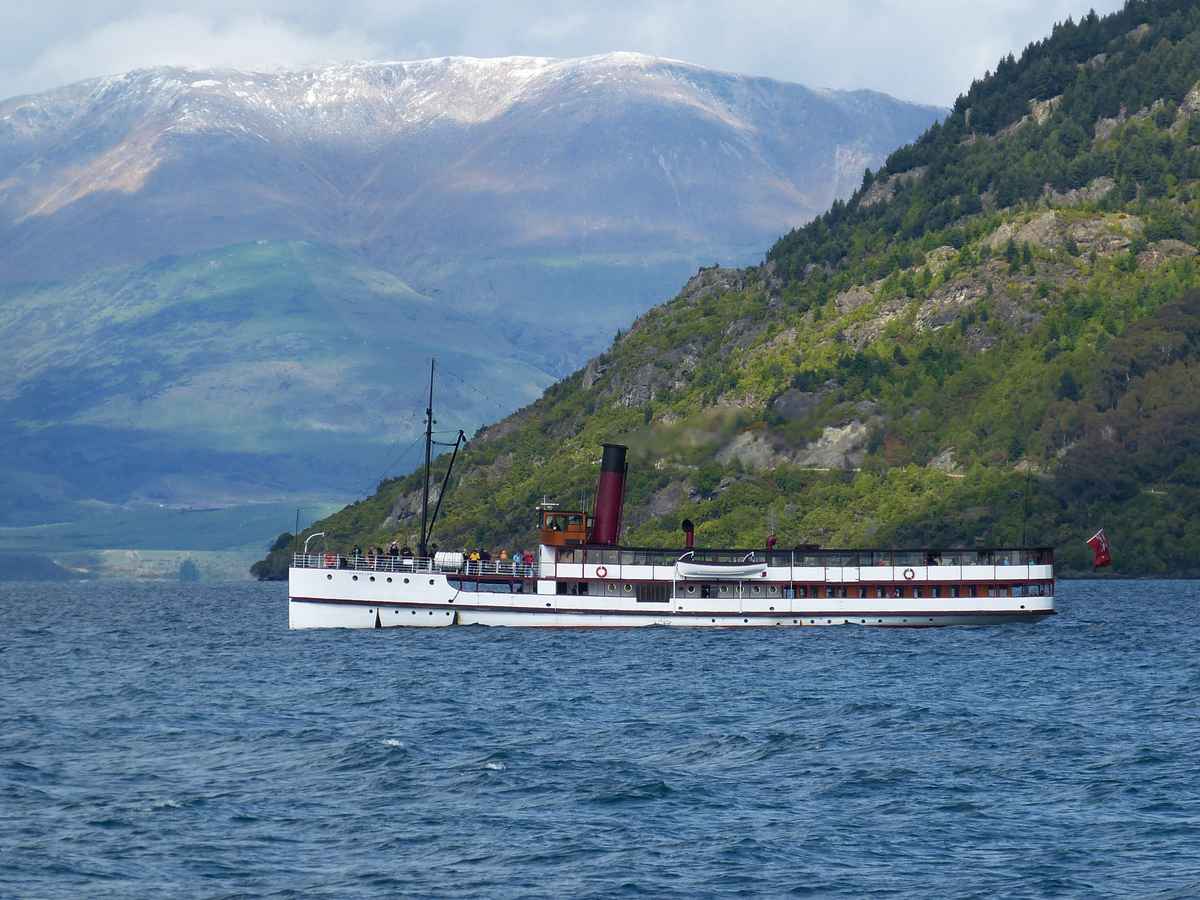 Auf Neuseelands Seen