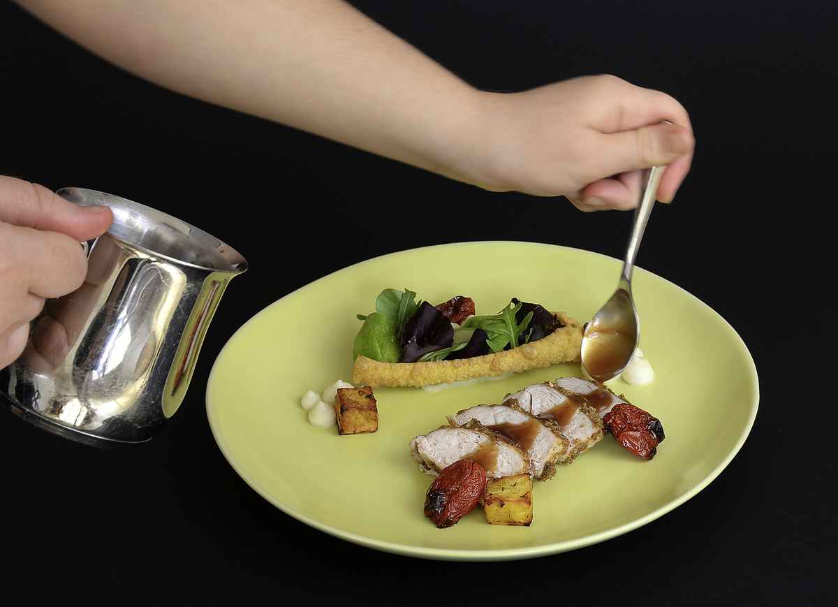 Dukkah-Hühnchen mit Sellerie und Kartoffeln