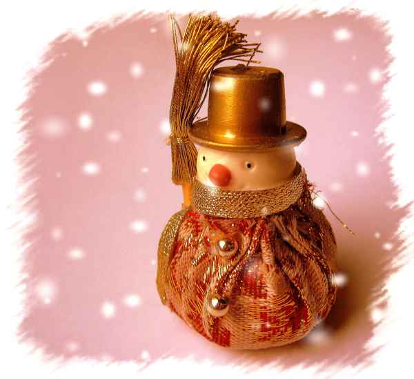 Schneemann hinter Gittern